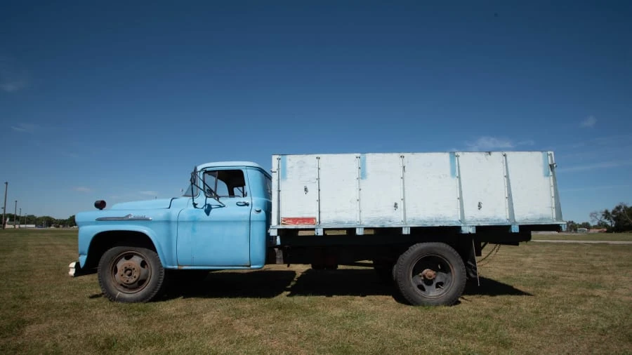 1958 Chevrolet Task Force - Image 3 of 17