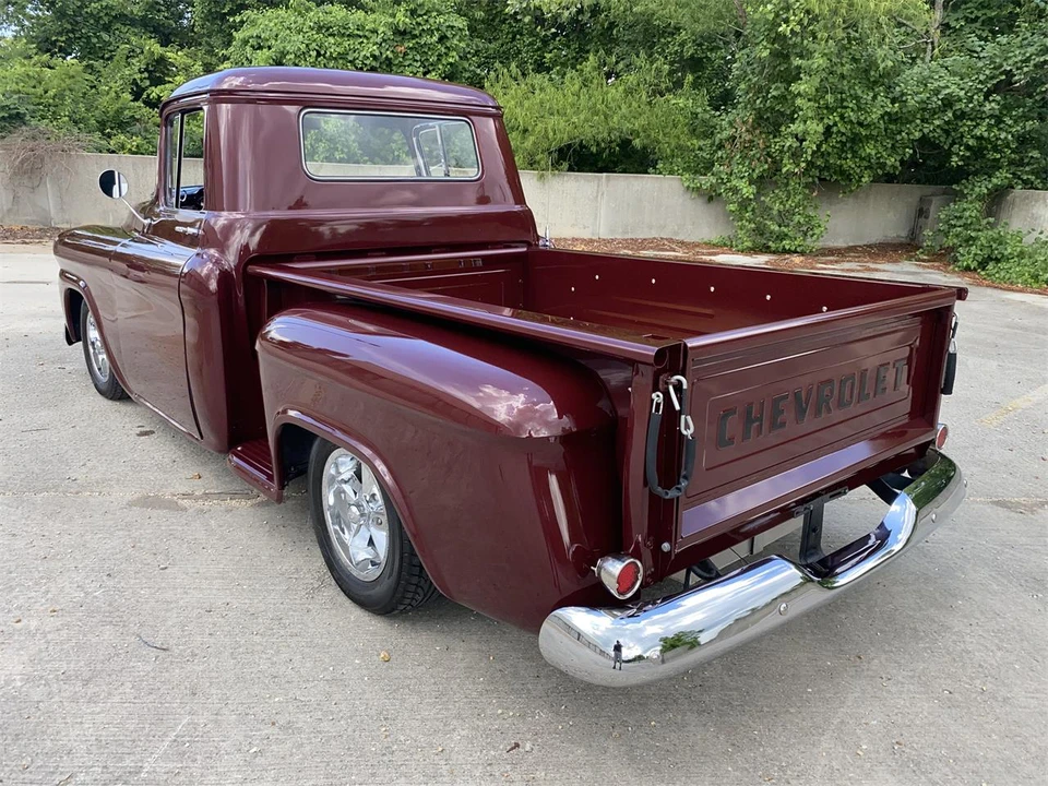1958 Chevrolet Task Force - Image 5 of 31