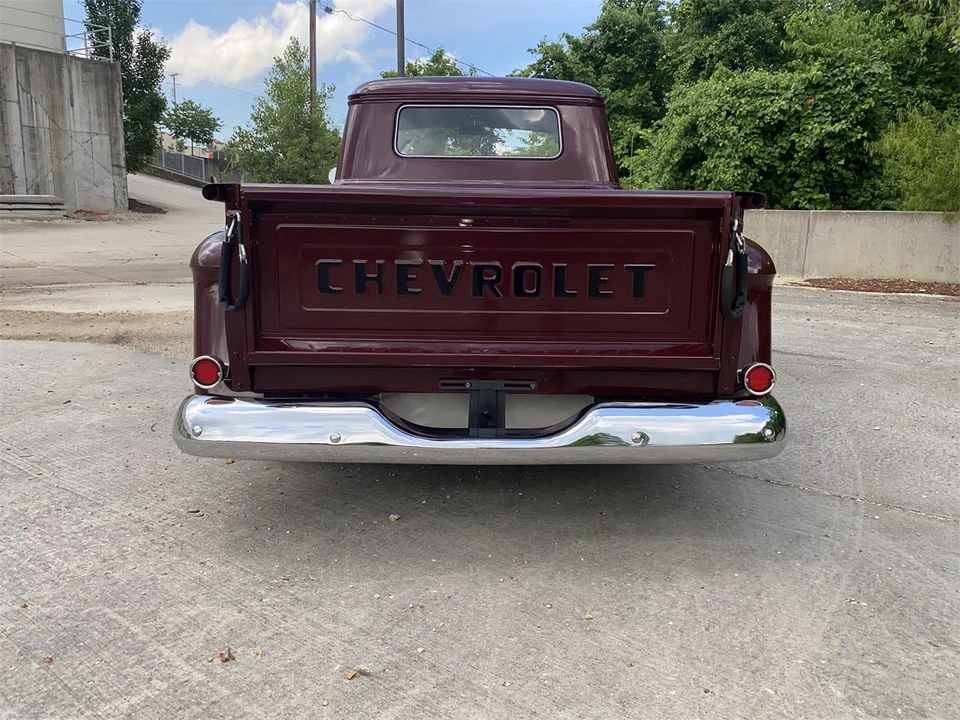 1958 Chevrolet Task Force - Image 8 of 31