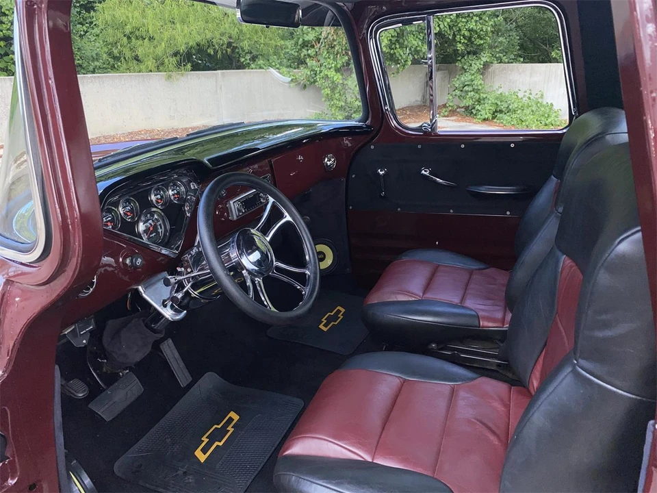 1958 Chevrolet Task Force - Image 21 of 31