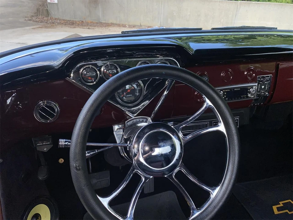 1958 Chevrolet Task Force - Image 30 of 31