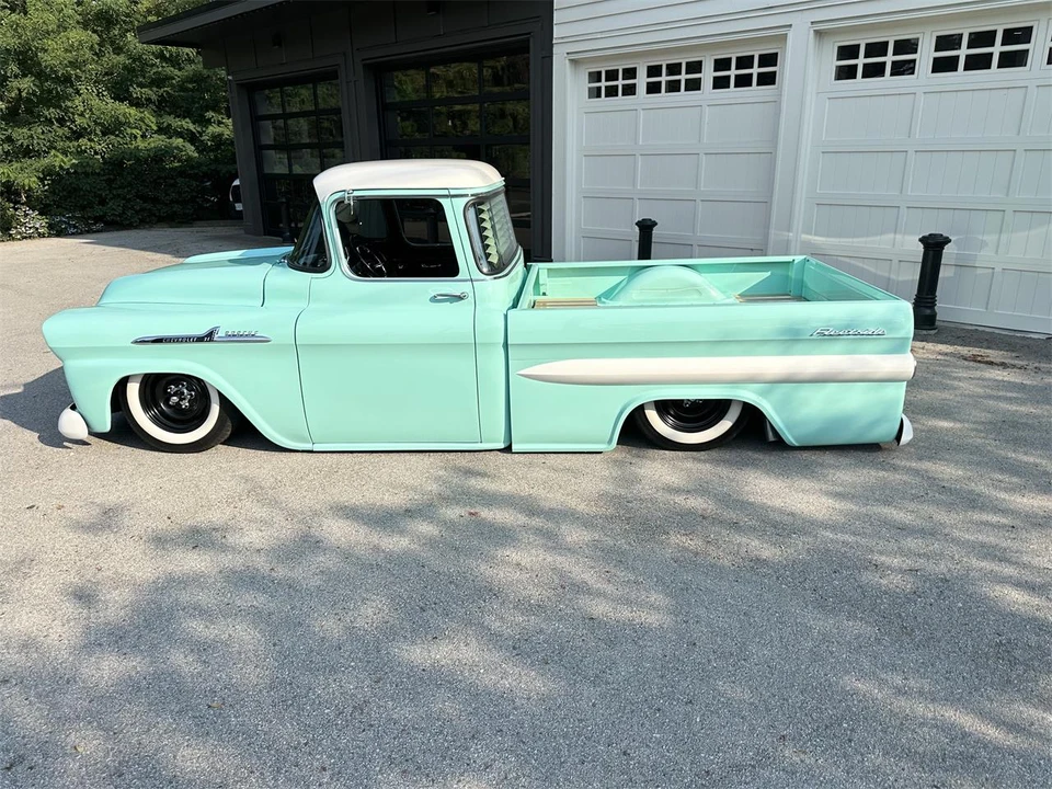 1958 Chevrolet Task Force - Image 4 of 14