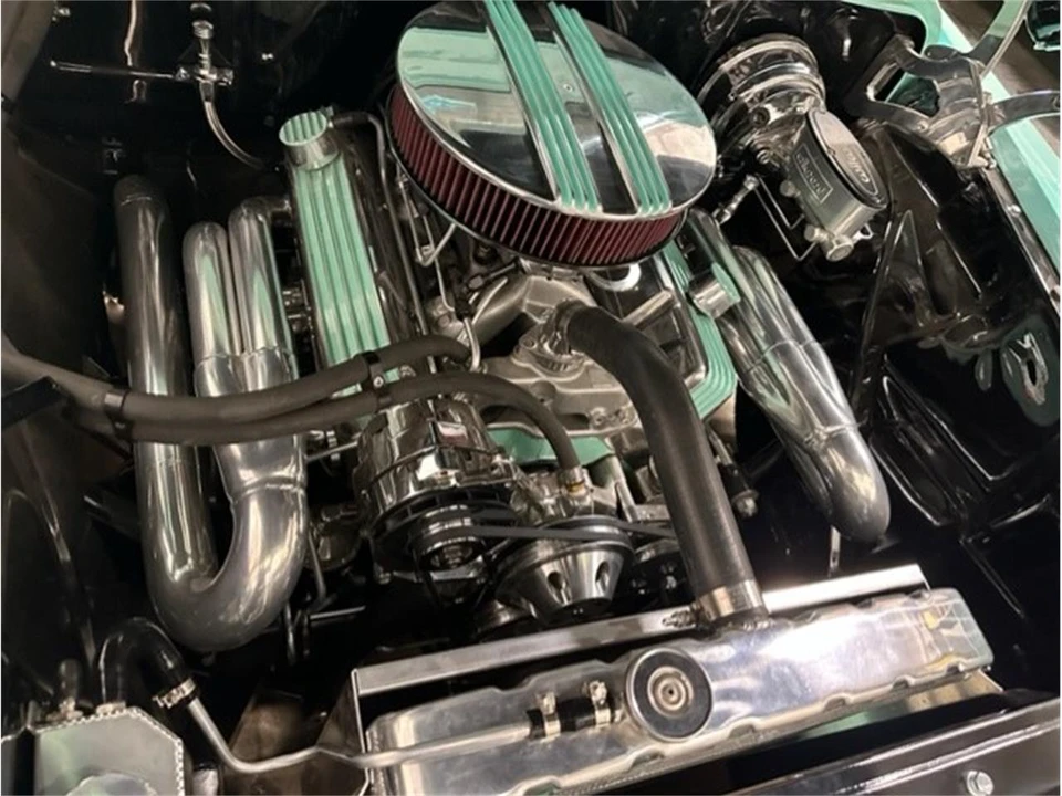 1958 Chevrolet Task Force - Image 14 of 14