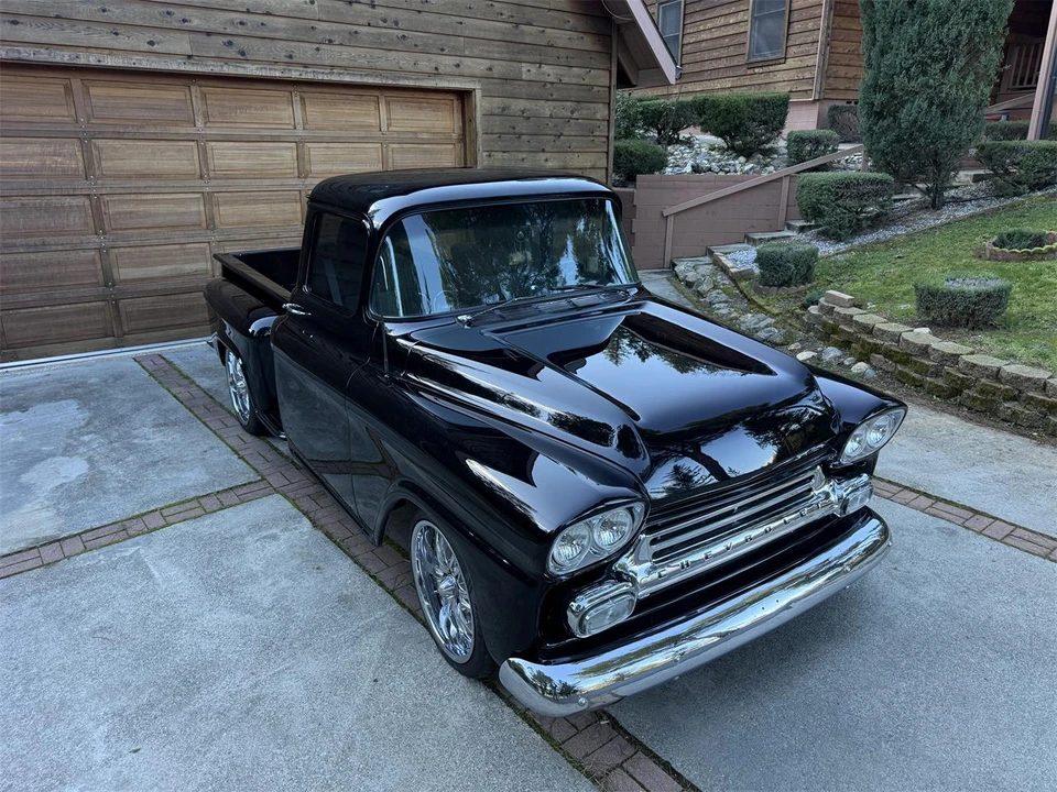 1958 Chevrolet Task Force - Image 15 of 31