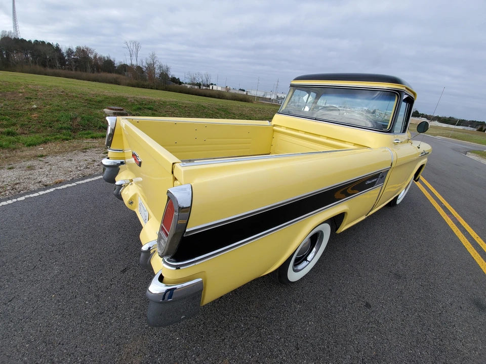 1958 Chevrolet Task Force - Image 7 of 31