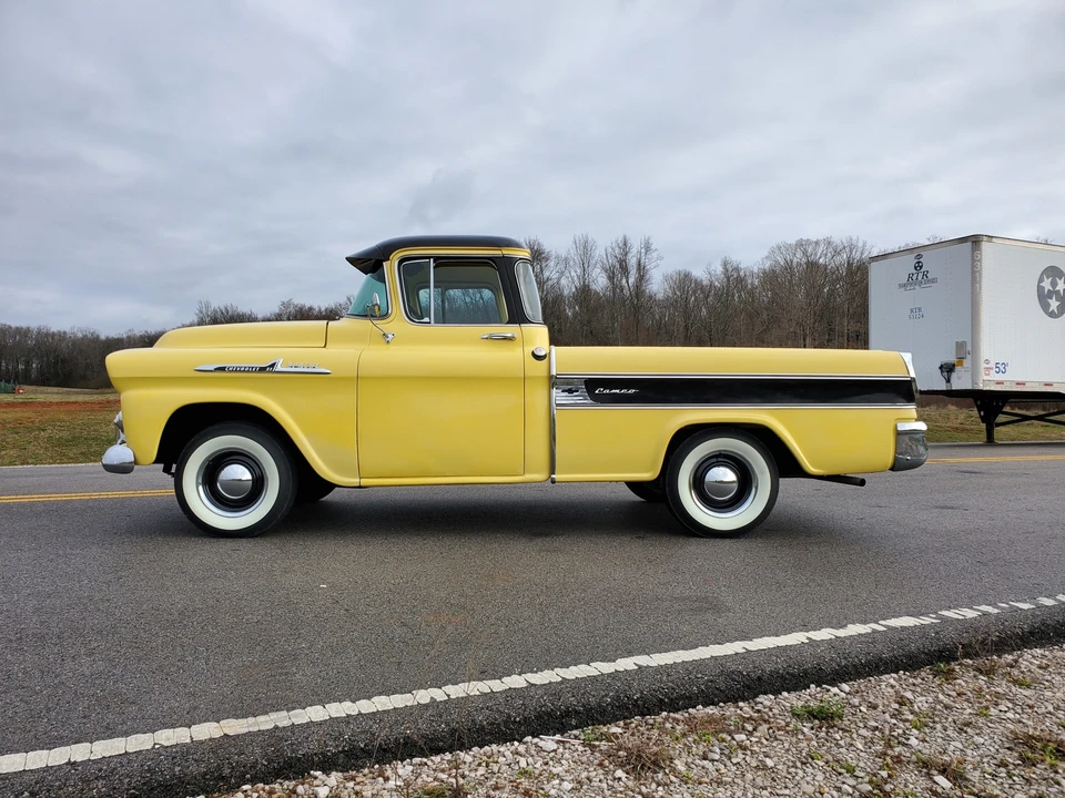 1958 Chevrolet Task Force - Image 13 of 31