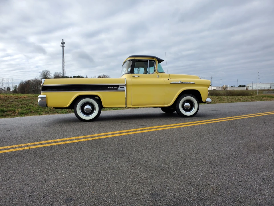 1958 Chevrolet Task Force - Image 4 of 31