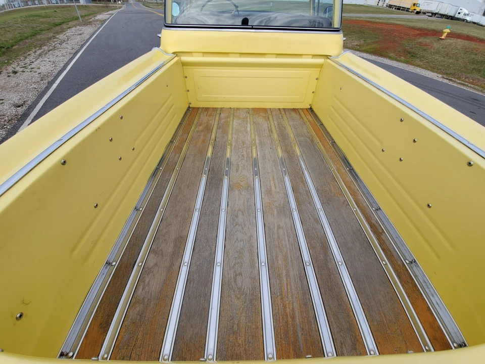 1958 Chevrolet Task Force - Image 23 of 31