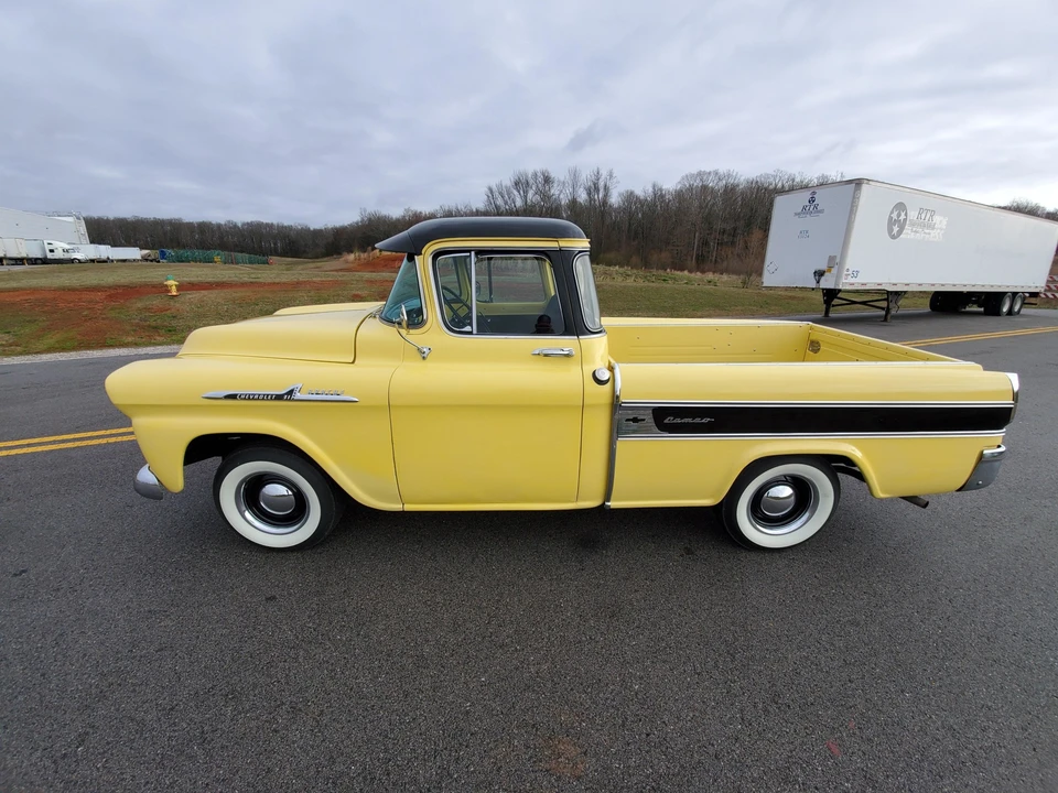 1958 Chevrolet Task Force - Image 12 of 31