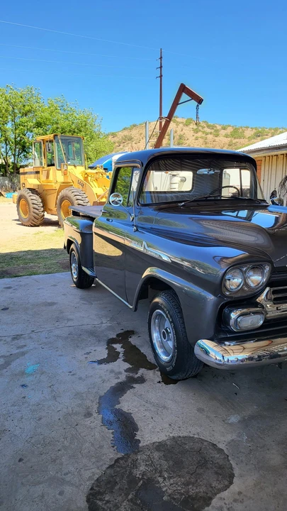 1958 Chevrolet Task Force - Image 29 of 31