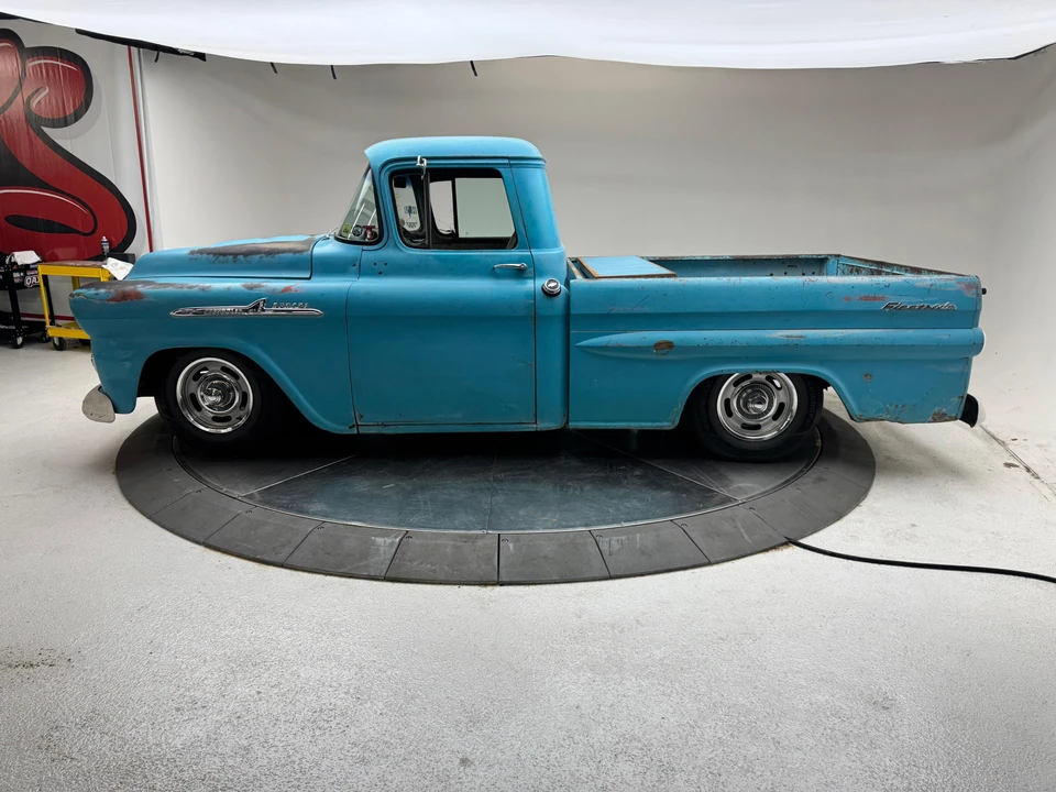 1958 Chevrolet Task Force - Image 6 of 31
