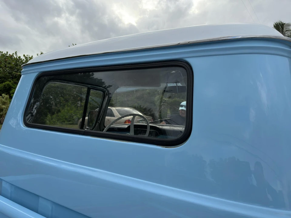 1958 Chevrolet Task Force - Image 29 of 31