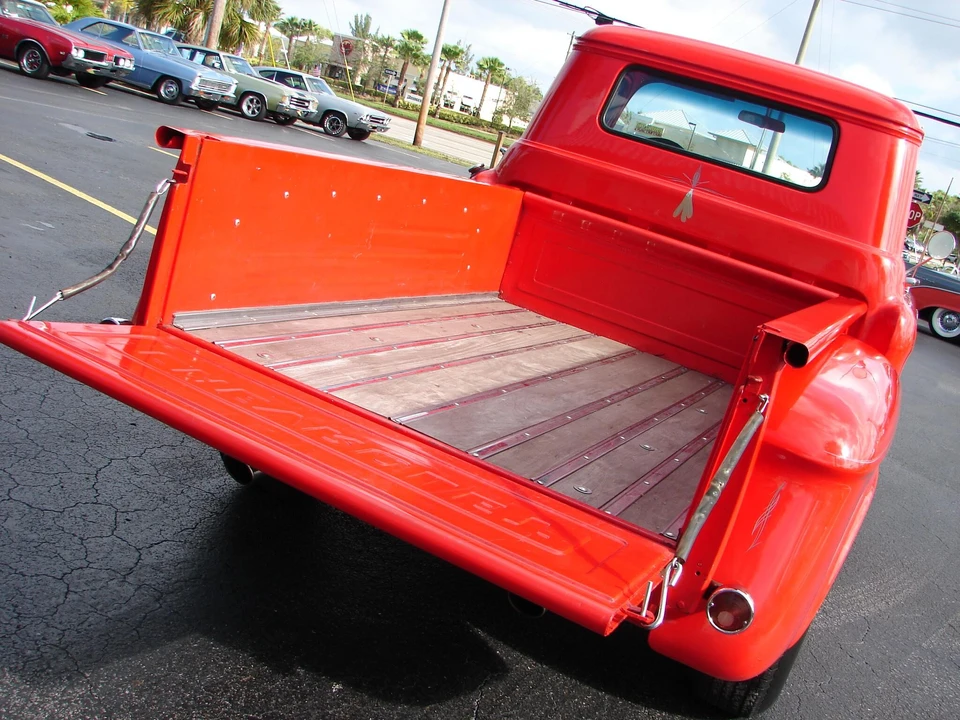 1958 Chevrolet Task Force - Image 8 of 31