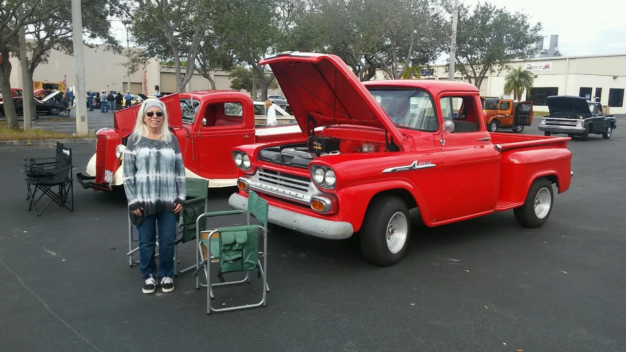 1958 Chevrolet Task Force - Image 22 of 31