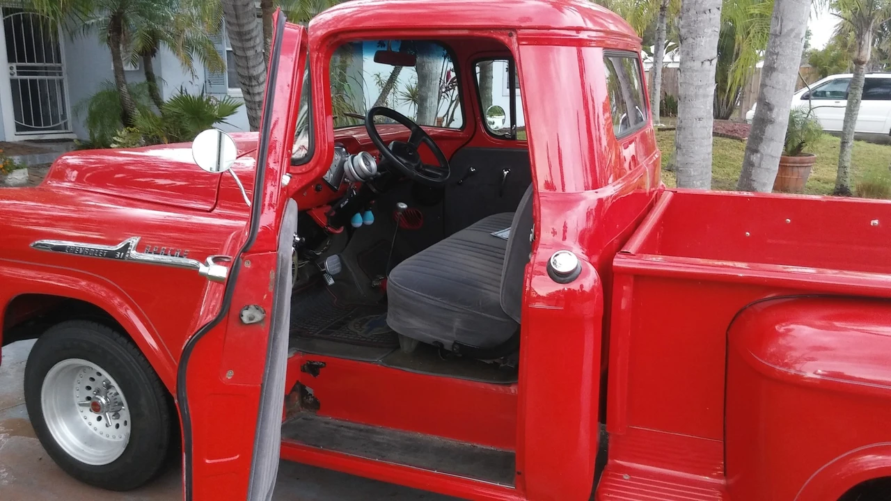 1958 Chevrolet Task Force - Image 23 of 31