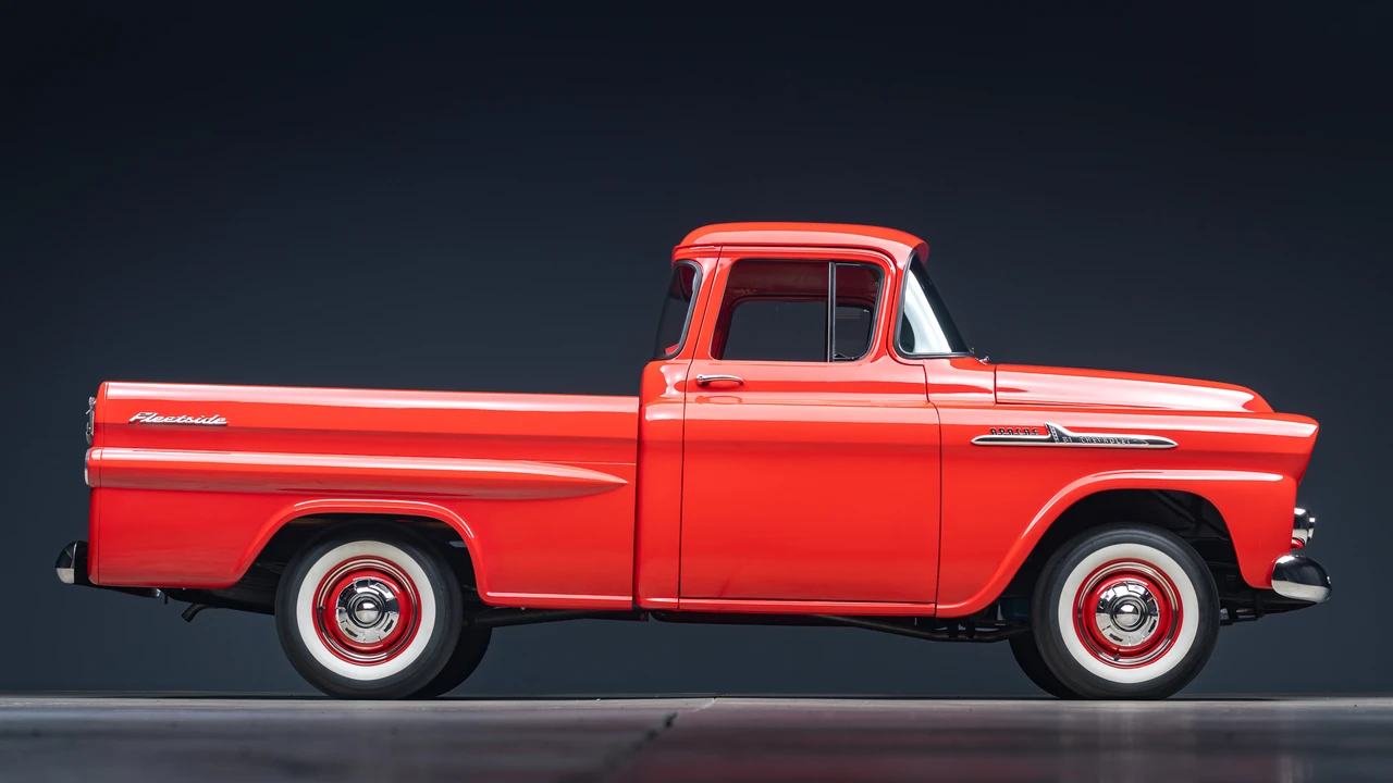 1958 Chevrolet Task Force - Image 16 of 31