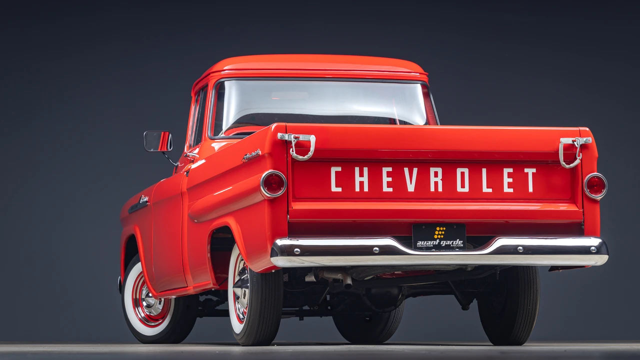 1958 Chevrolet Task Force - Image 26 of 31
