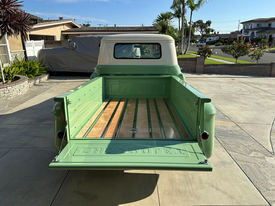1958 Chevrolet Task Force - Image 14 of 31