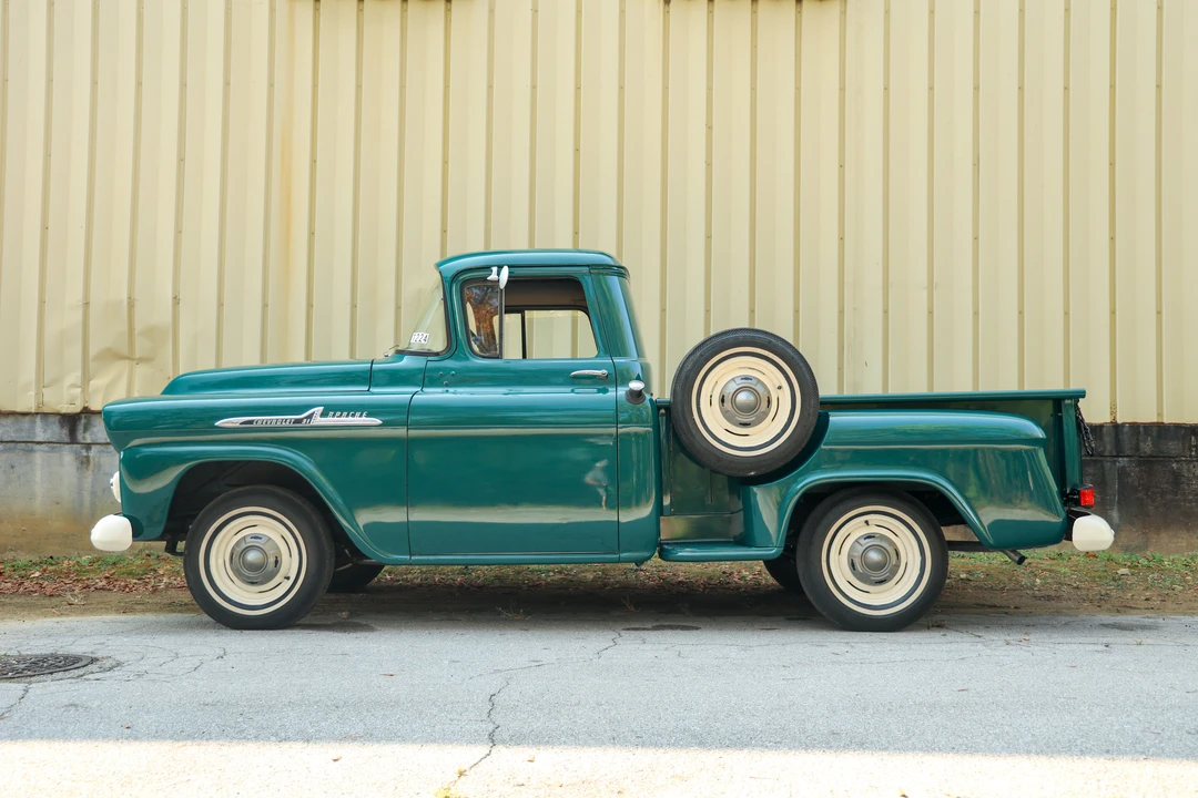 1958 Chevrolet Task Force - Image 4 of 31
