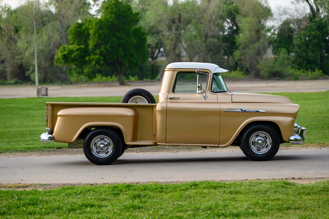 1958 Chevrolet Task Force - Image 13 of 31