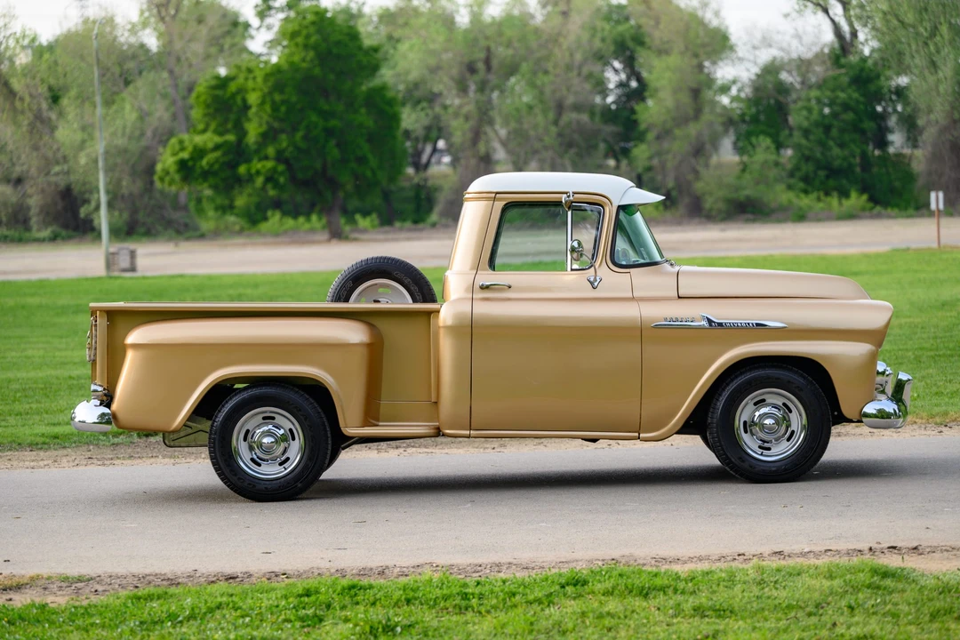 1958 Chevrolet Task Force - Image 12 of 31