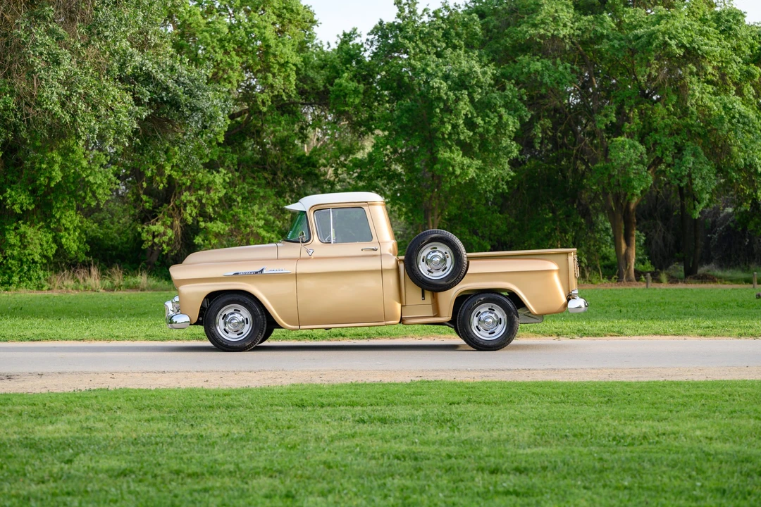 1958 Chevrolet Task Force - Image 5 of 31