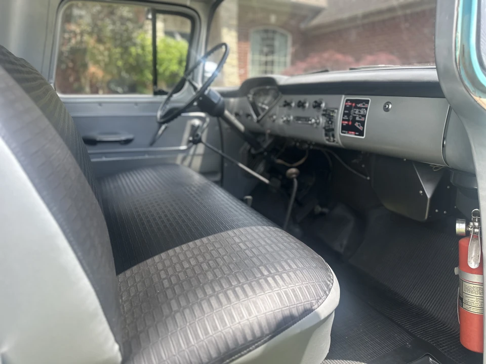 1958 Chevrolet Task Force - Image 26 of 31