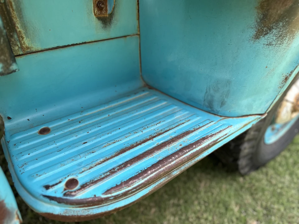 1958 Chevrolet Task Force - Image 11 of 31