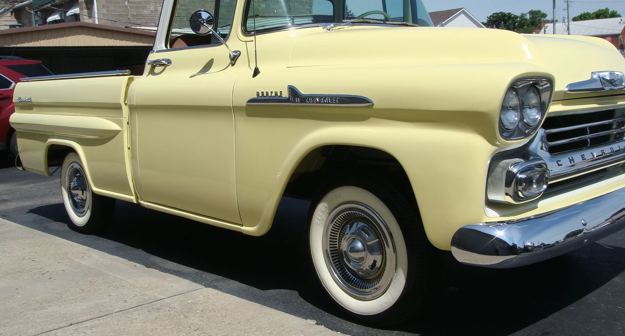1958 Chevrolet Task Force - Image 17 of 31