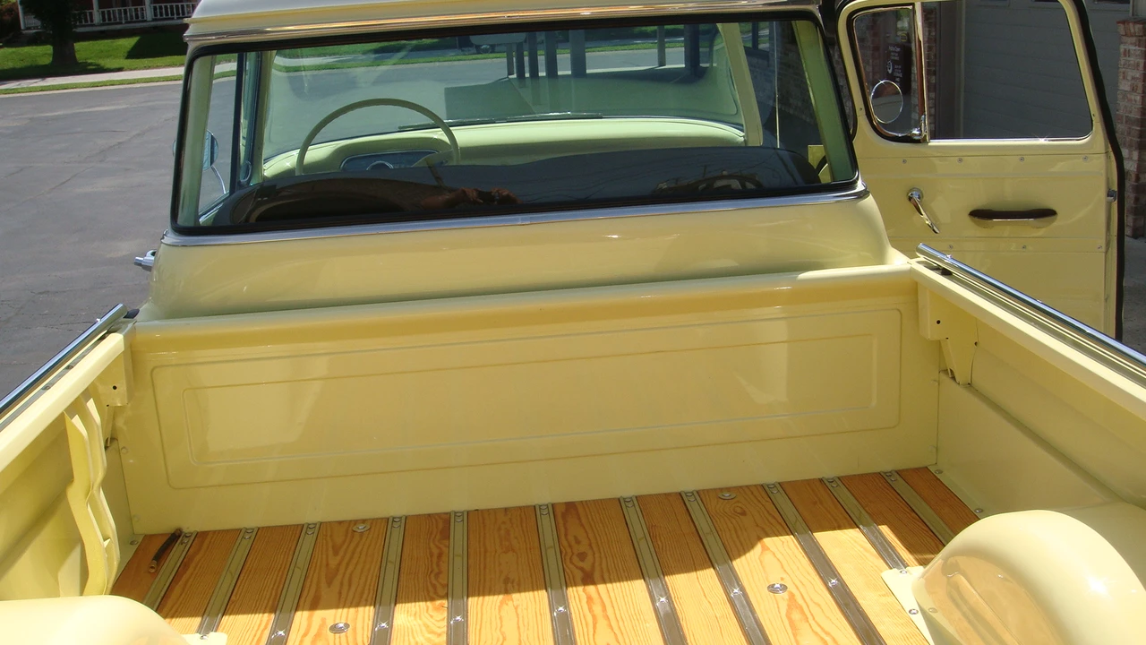 1958 Chevrolet Task Force - Image 20 of 31