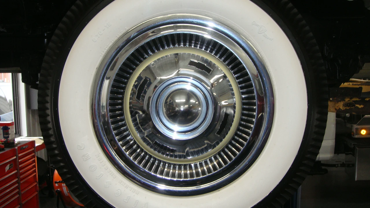 1958 Chevrolet Task Force - Image 25 of 31