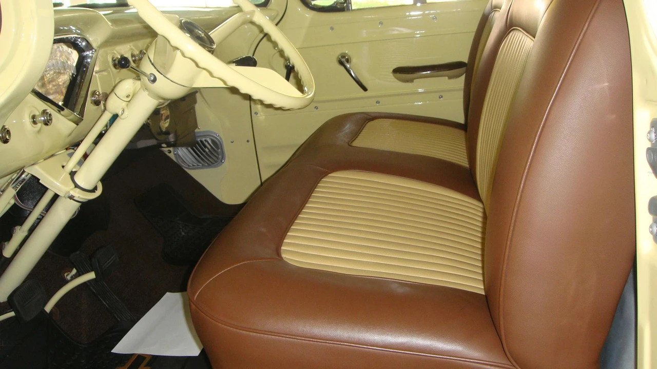 1958 Chevrolet Task Force - Image 27 of 31