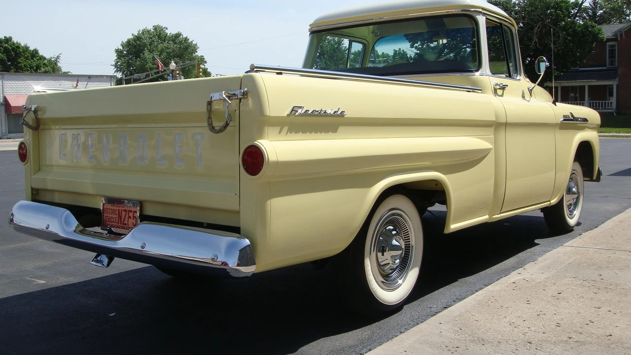 1958 Chevrolet Task Force - Image 18 of 31