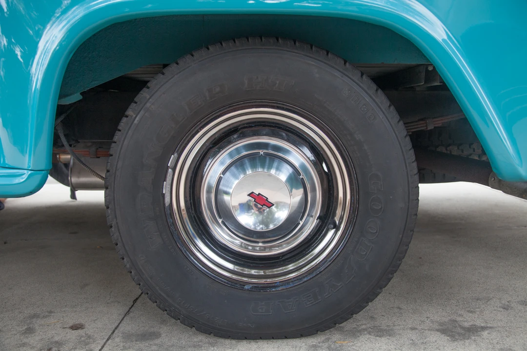 1958 Chevrolet Task Force - Image 21 of 31