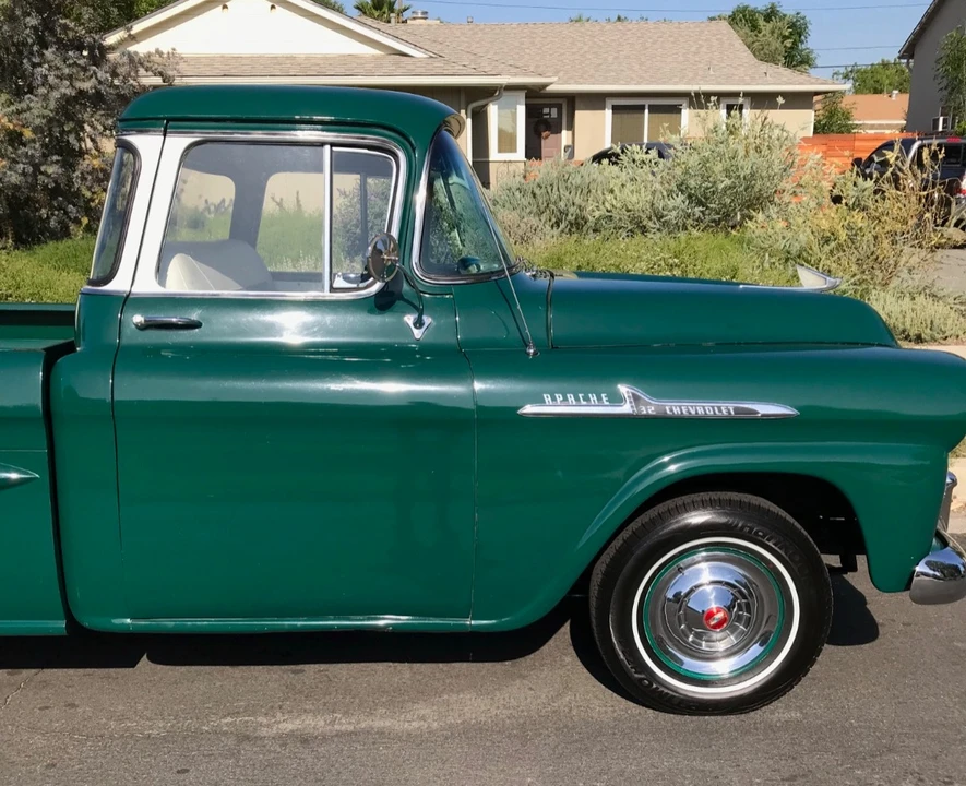 1958 Chevrolet Task Force - Image 15 of 31