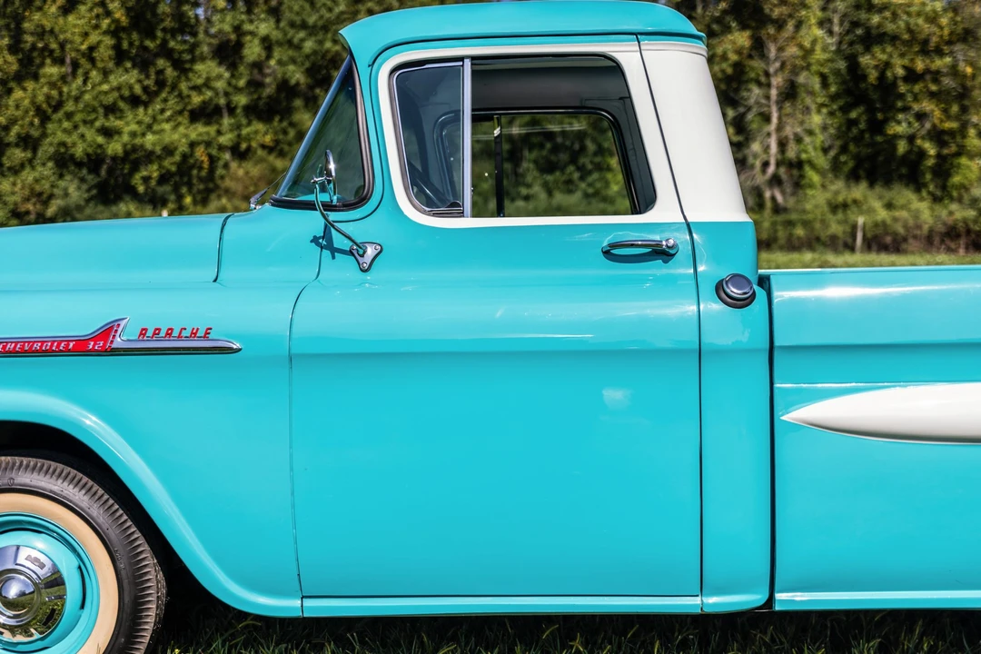 1958 Chevrolet Task Force - Image 23 of 31