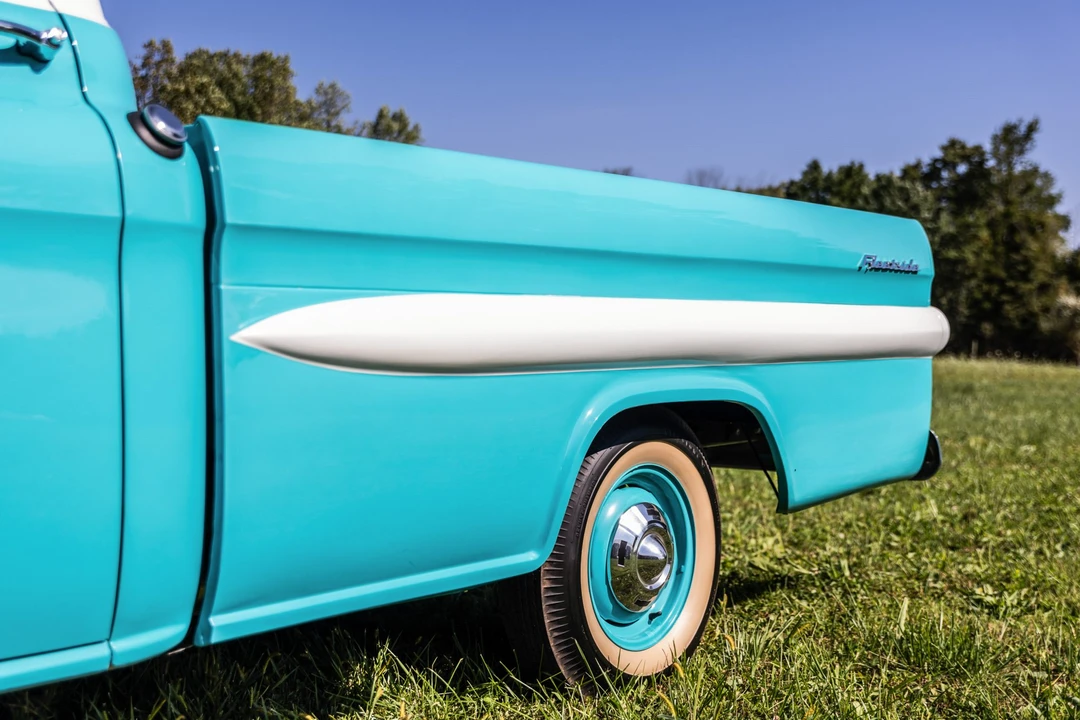 1958 Chevrolet Task Force - Image 26 of 31