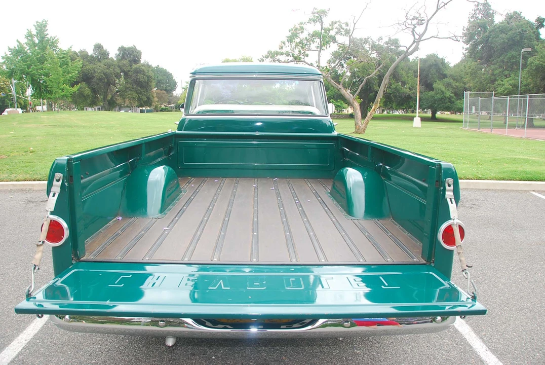 1958 Chevrolet Task Force - Image 19 of 31