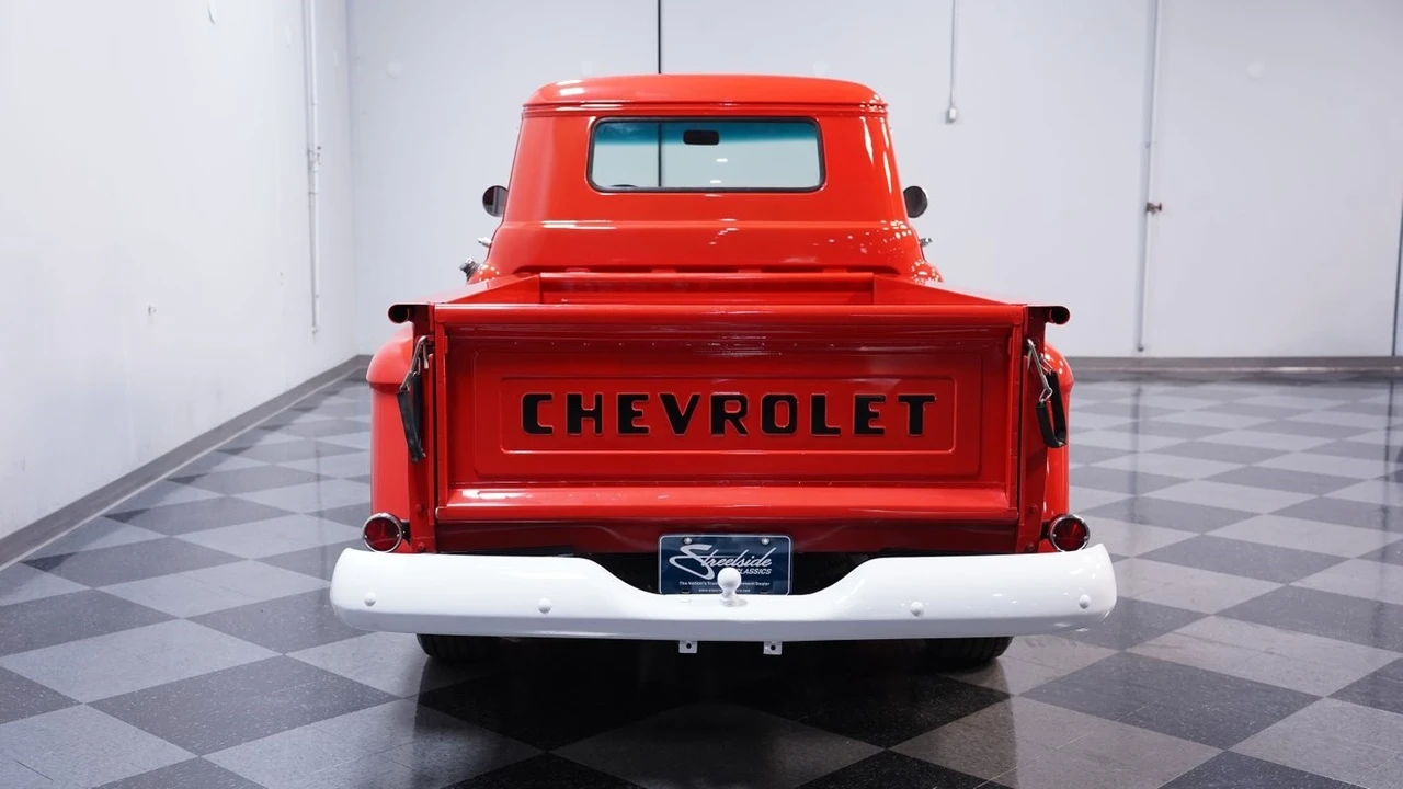 1958 Chevrolet Task Force - Image 10 of 21