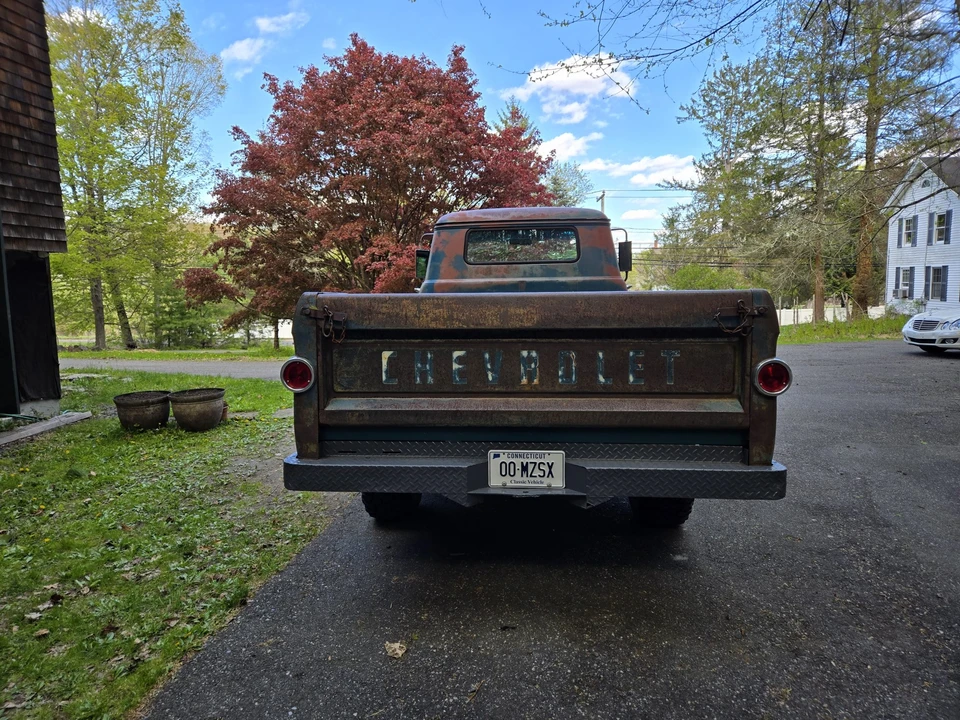 1958 Chevrolet Task Force - Image 10 of 31