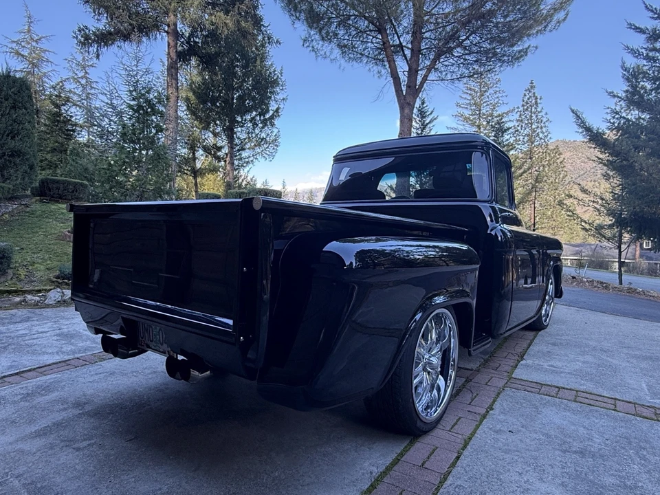 1958 Chevrolet Task Force - Image 21 of 31