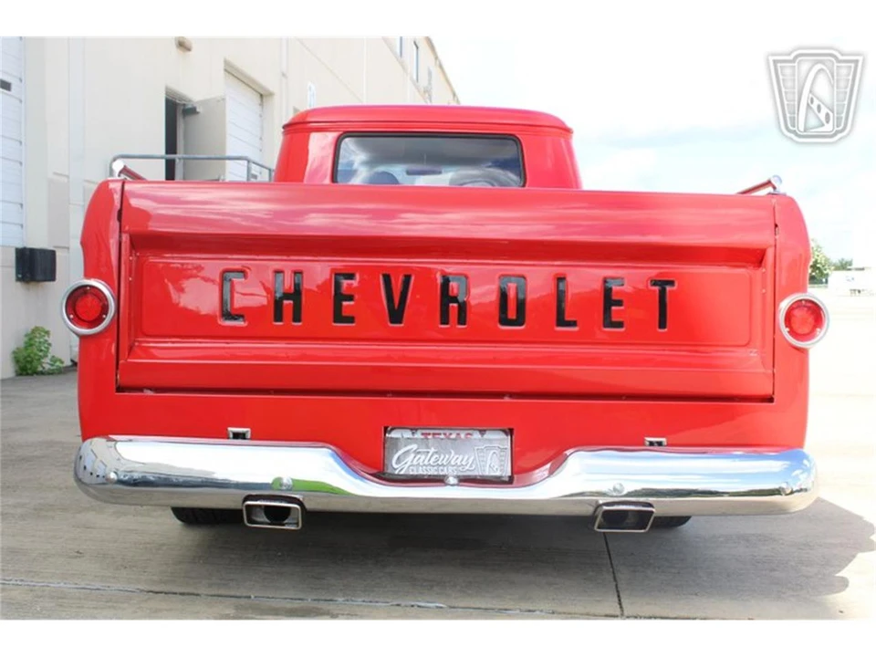 1958 Chevrolet Task Force - Image 12 of 31