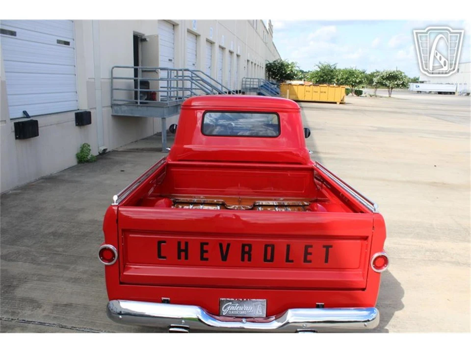 1958 Chevrolet Task Force - Image 25 of 31