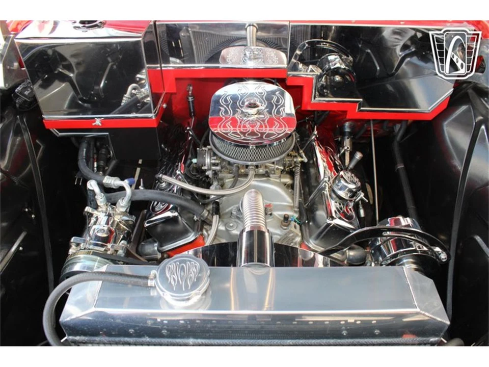 1958 Chevrolet Task Force - Image 5 of 31