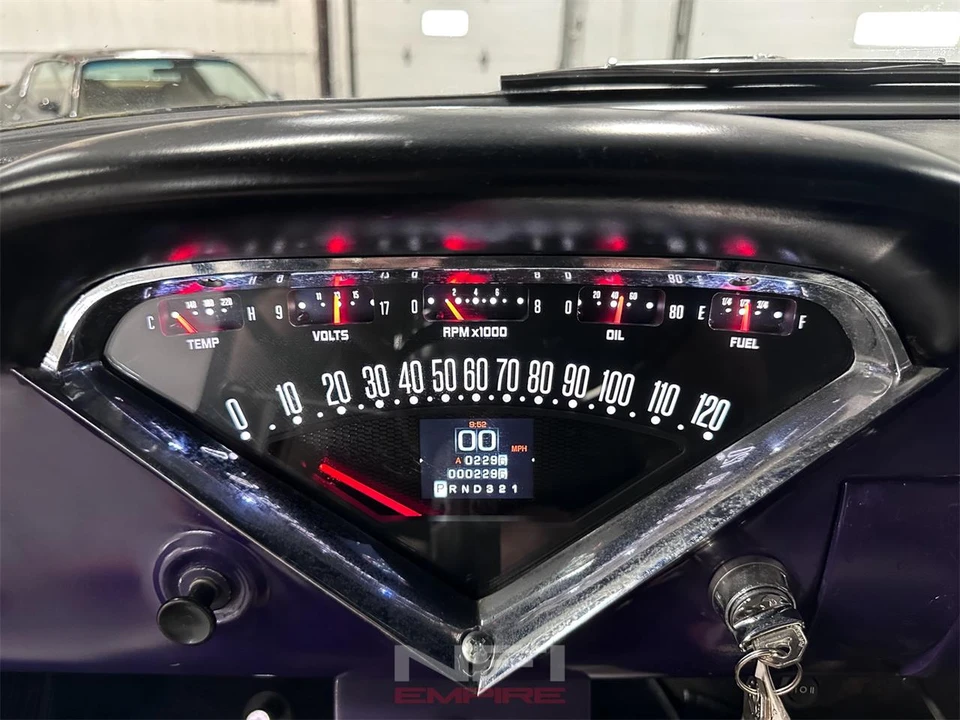 1958 Chevrolet Task Force - Image 26 of 31