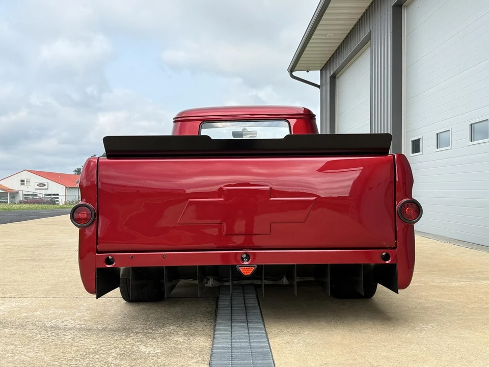 1958 Chevrolet Task Force - Image 14 of 31
