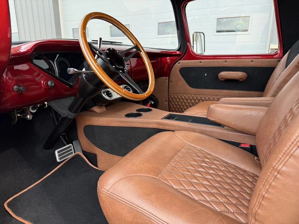 1958 Chevrolet Task Force - Image 21 of 31