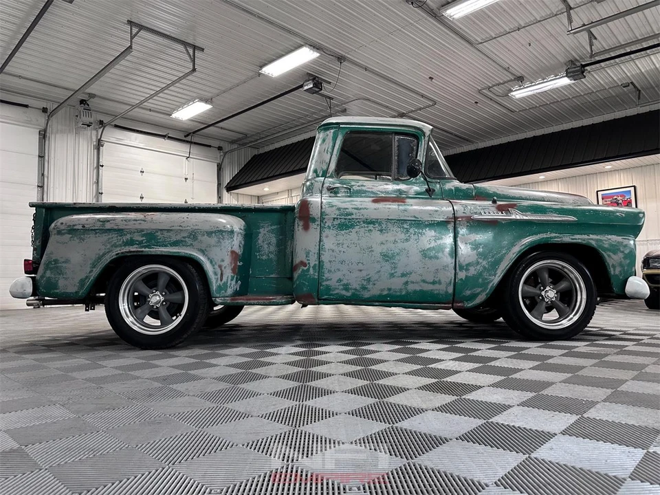 1958 Chevrolet Task Force - Image 17 of 31