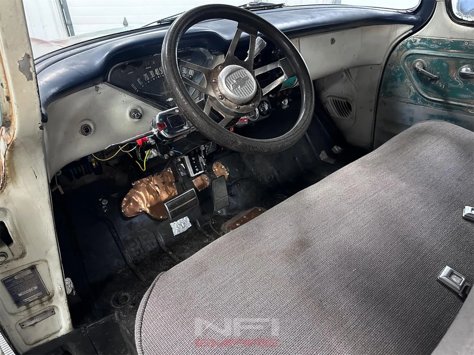 1958 Chevrolet Task Force - Image 23 of 31