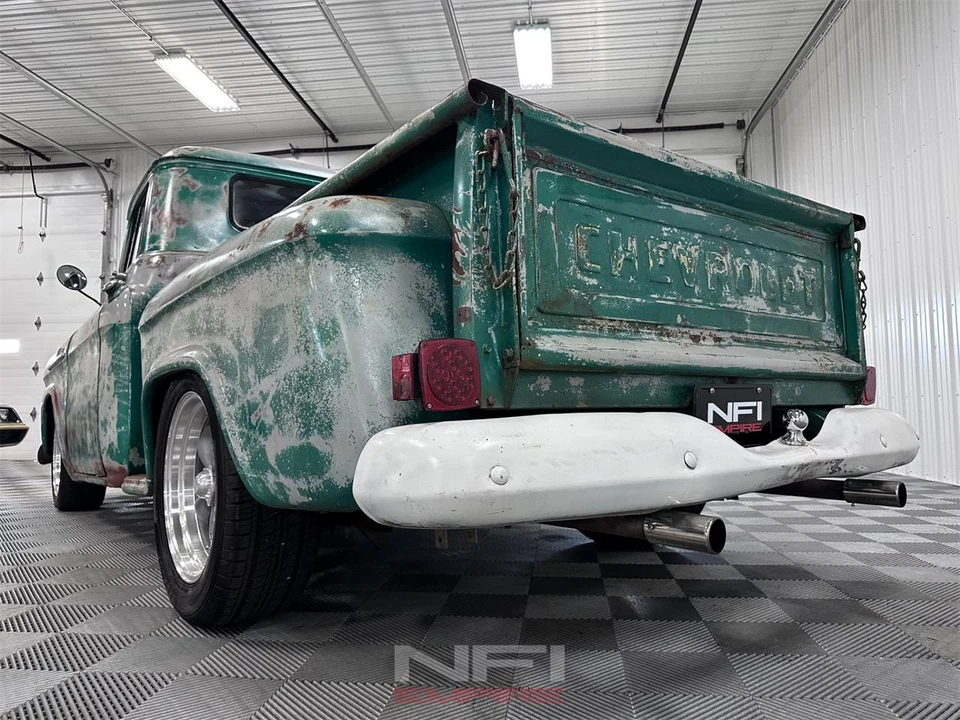 1958 Chevrolet Task Force - Image 21 of 31